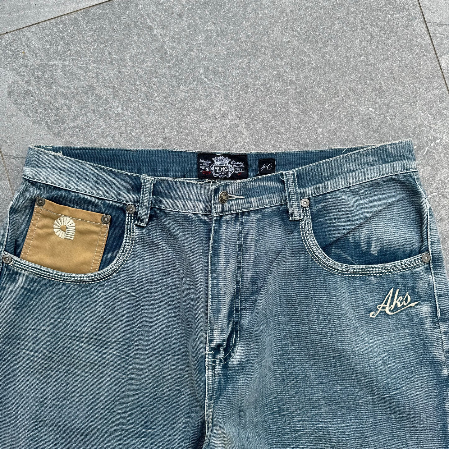 akademiks jorts - 40”