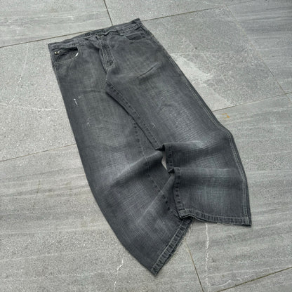 grail southpole brown tabs - 37x33”