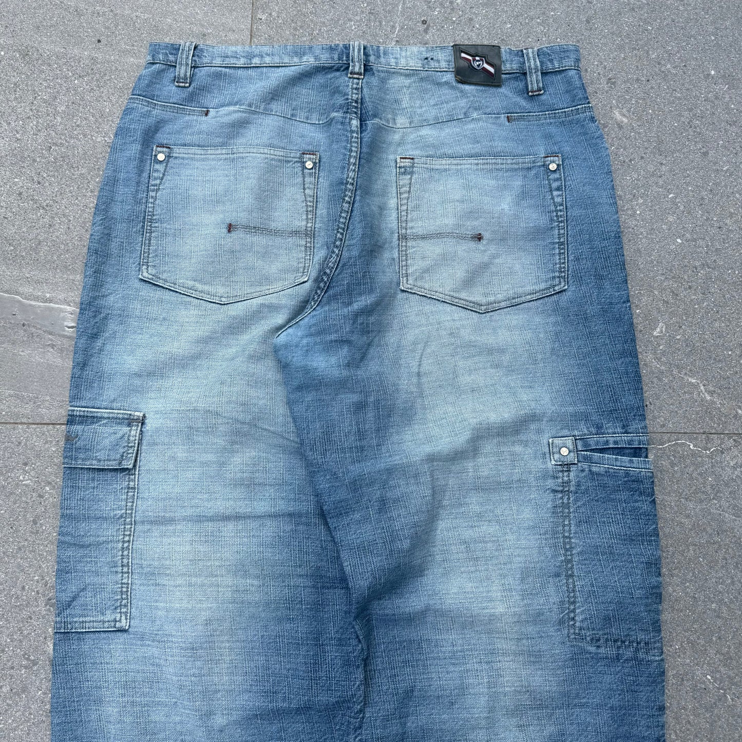 beautiful phat farm jeans - 40x32”