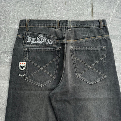 10/10 buckyrace jorts - 33x14”