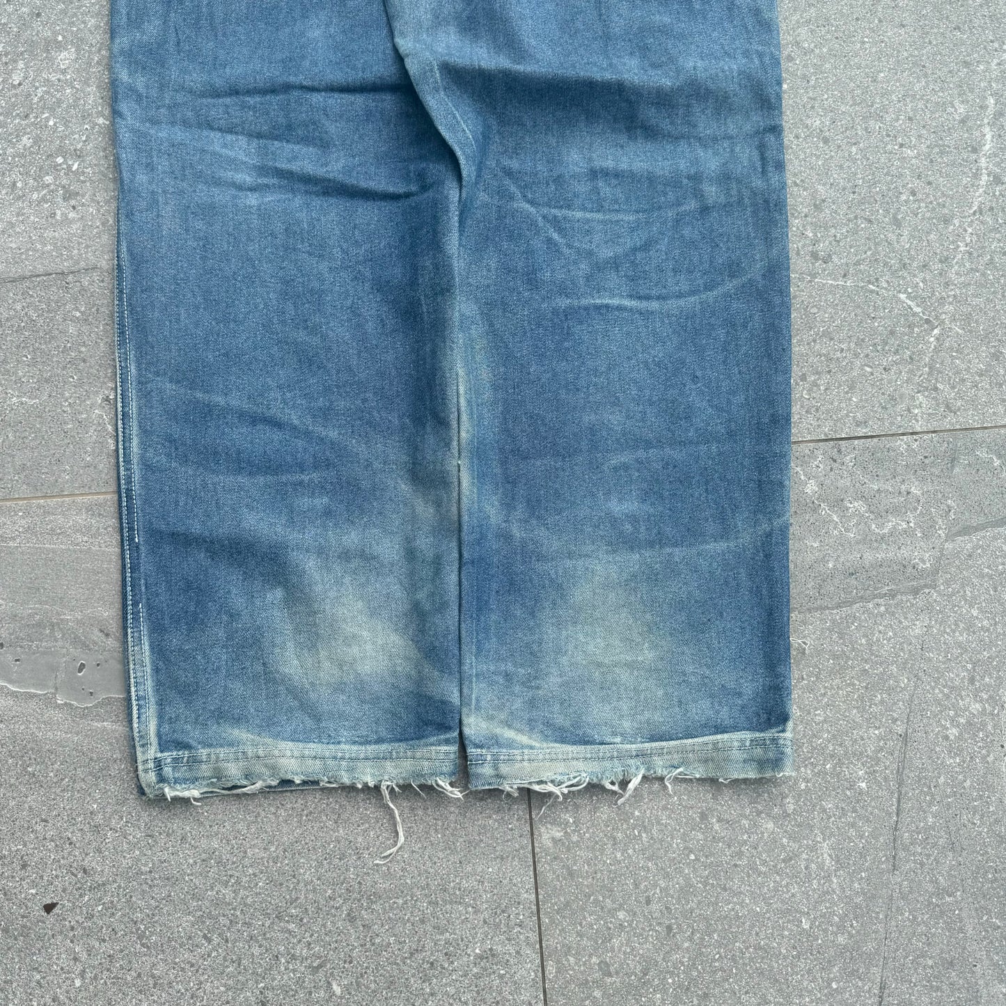 fubu jeans - 36x33”