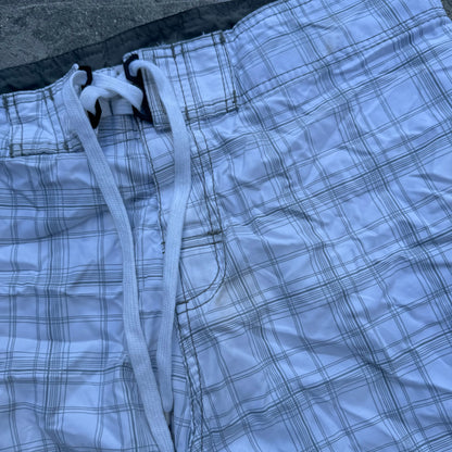 GRAIL BILLABONG SHORTS - 36x12”