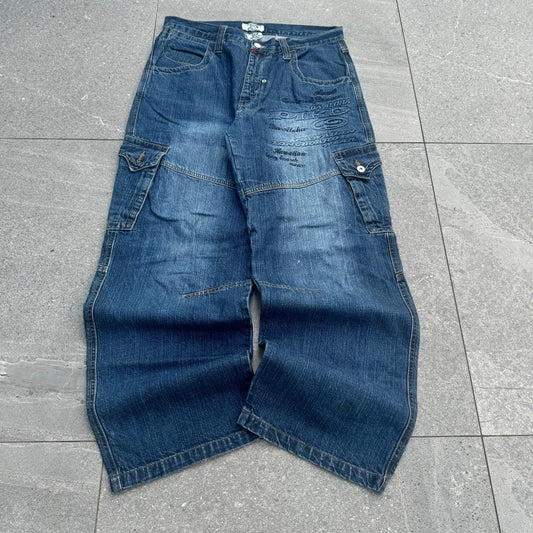 BEAAAAUTIFUL PIKO SURF🇯🇵 JEANS - 34x30”
