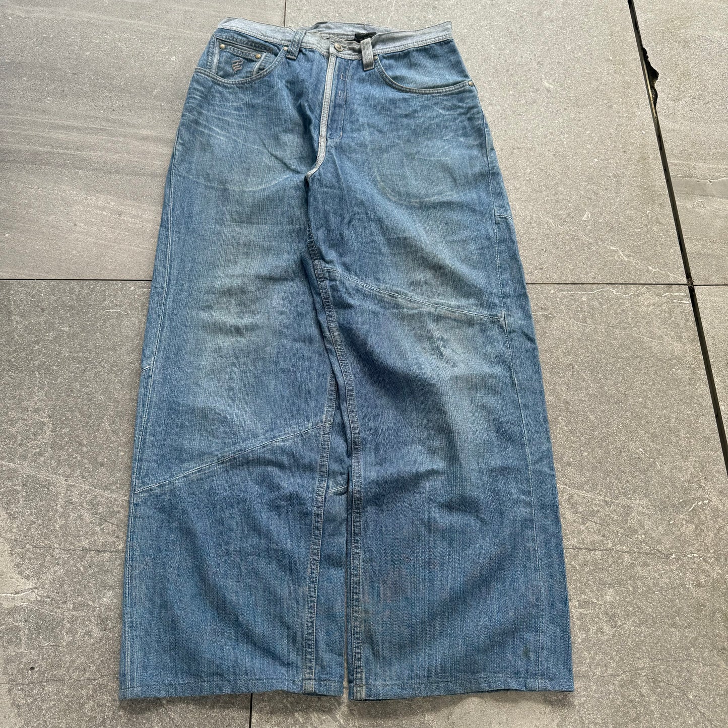 rocawear baggies - 31x29”