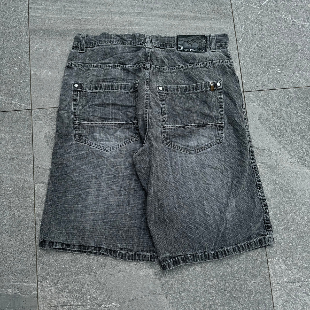 southpole jorts (ignore the creasing these are goated) - 36x12.5”
