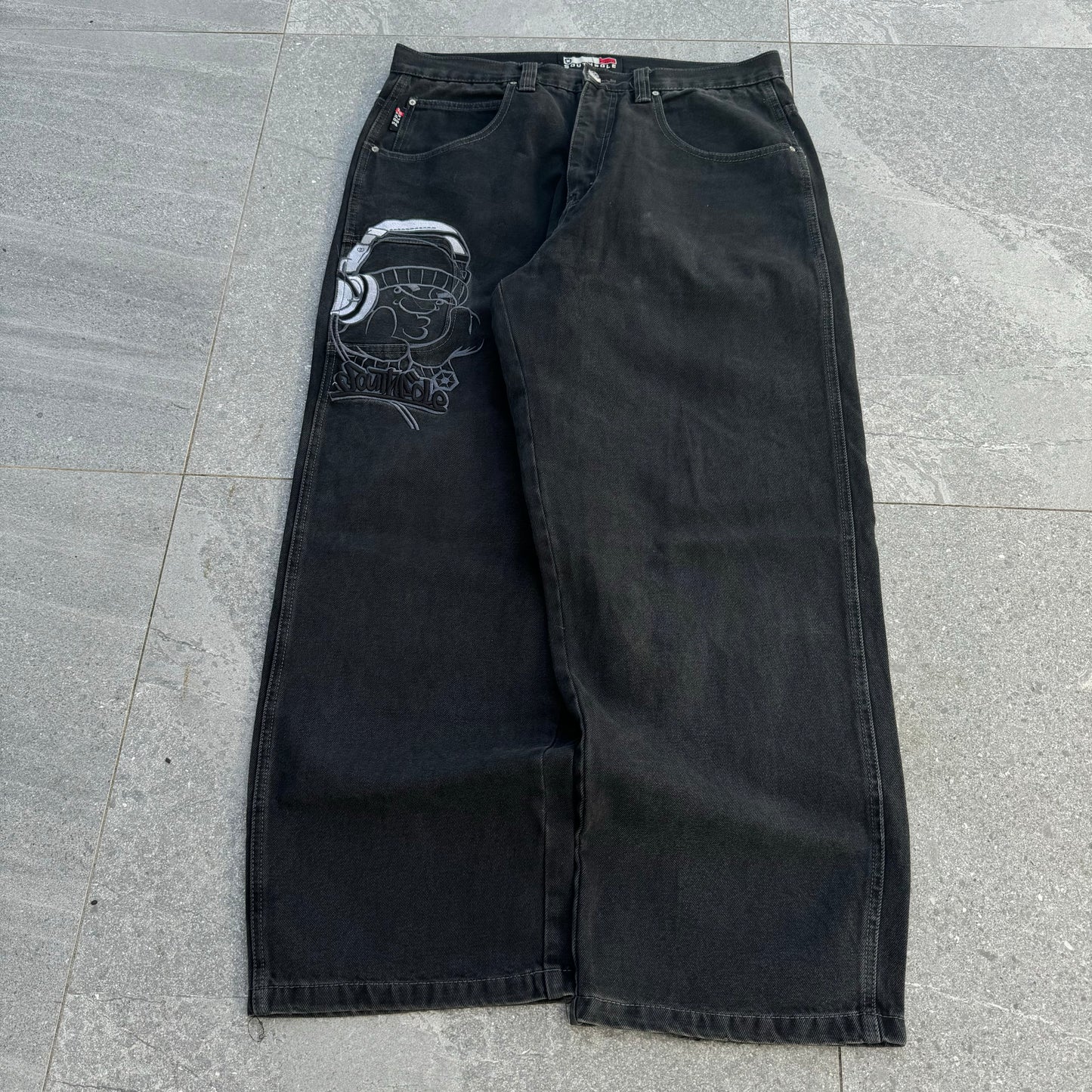 grail southpole bboys - 35x30”