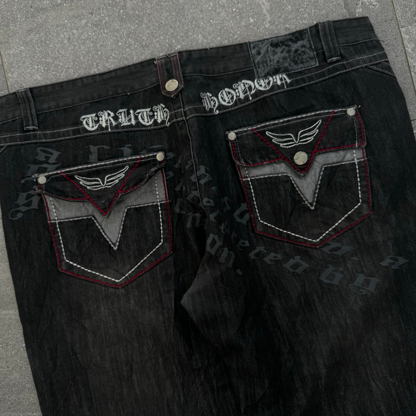 delf jeans - 46x33”
