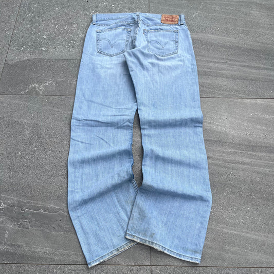 these are actually the best light wash 527 low bootcuts - 33x34”