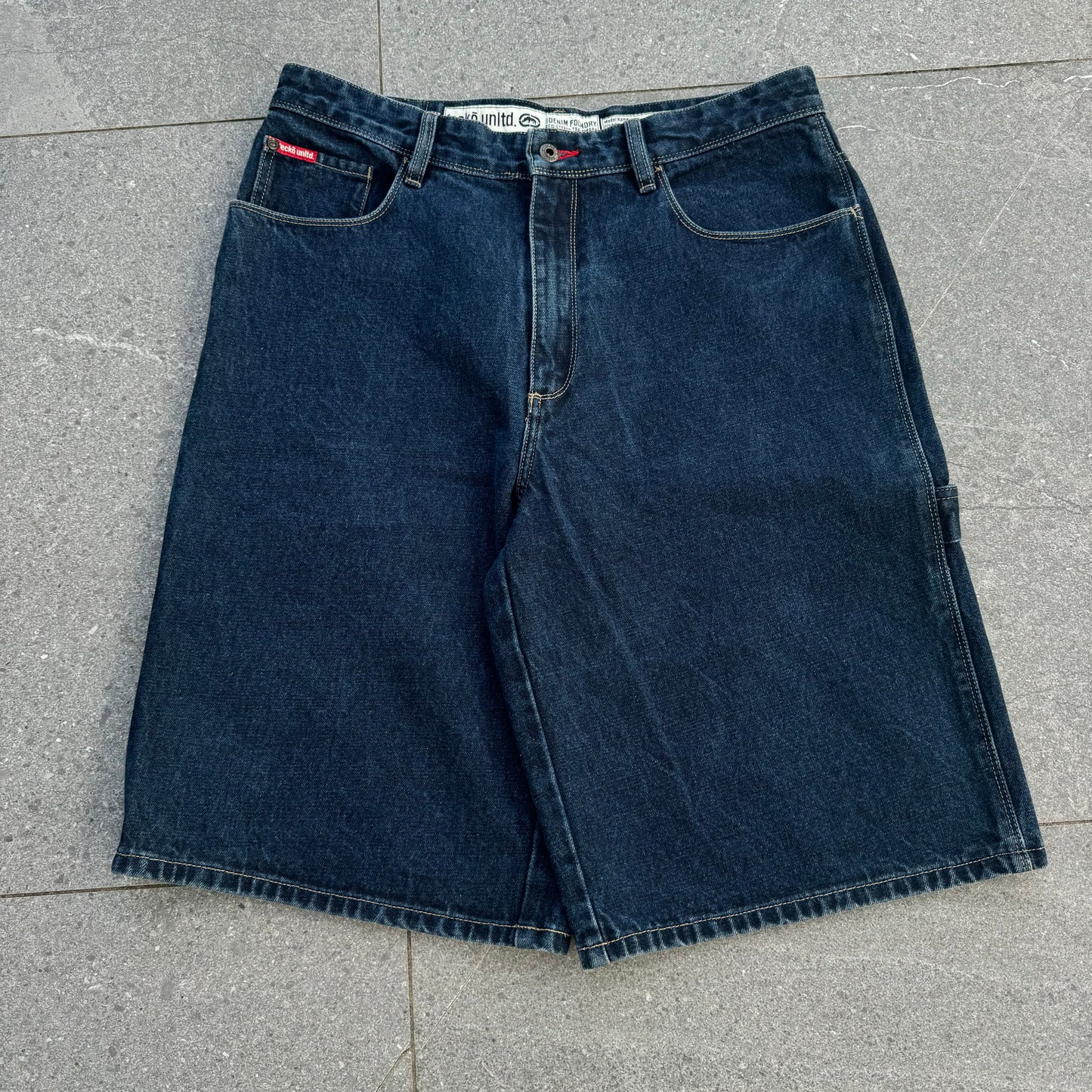 ecko jorts - 34”
