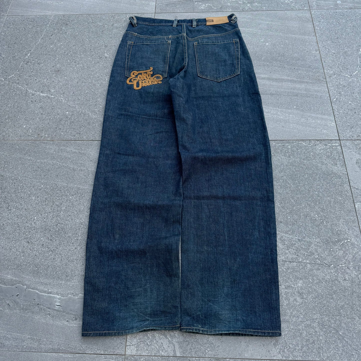 clean ecko jeans - 32x32”
