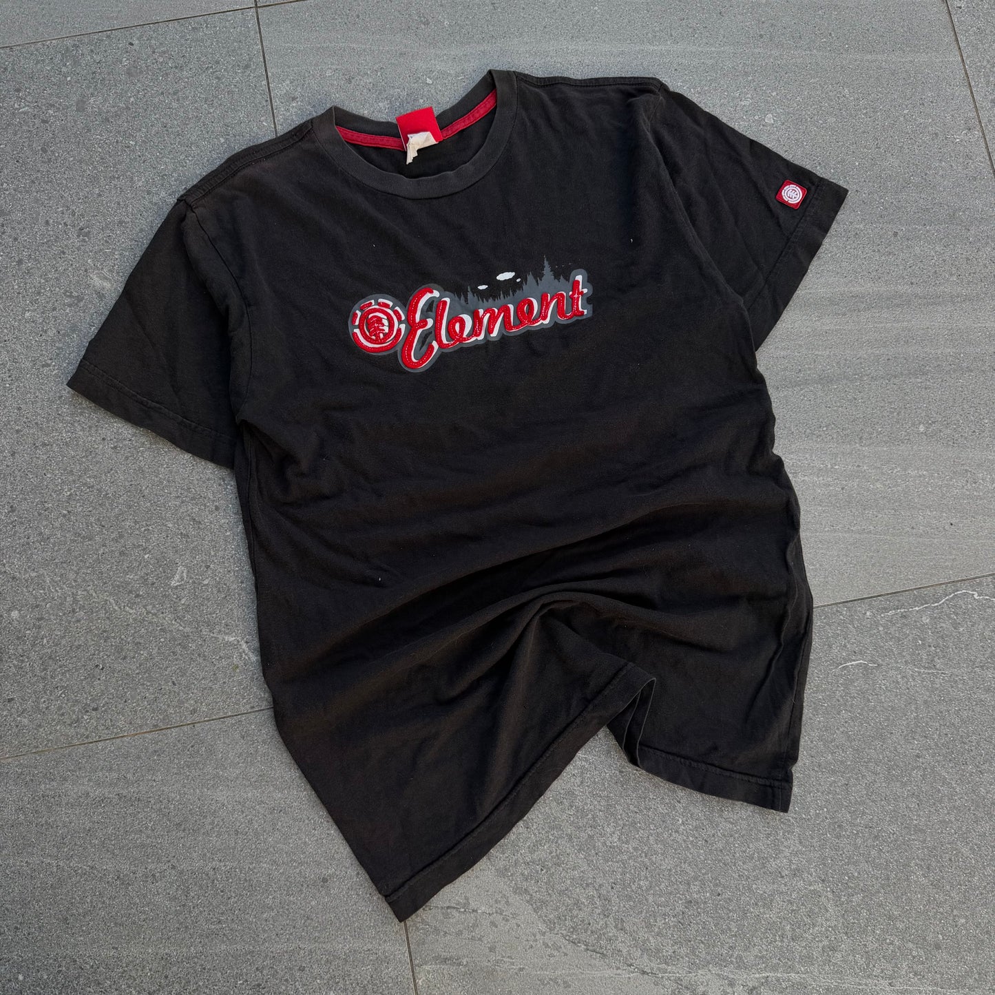 $1 element tee who wants it