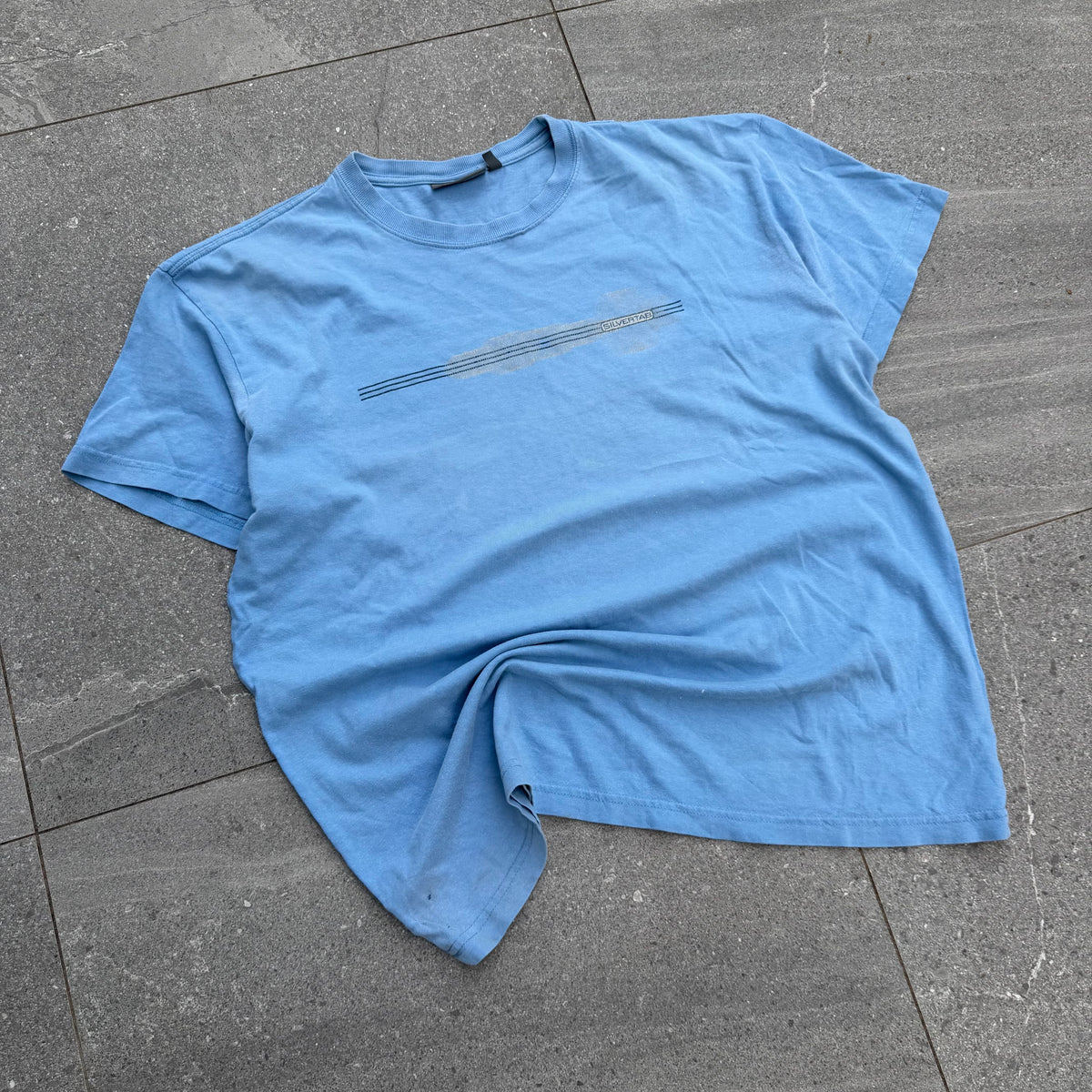 beast mode silver tab tee - L