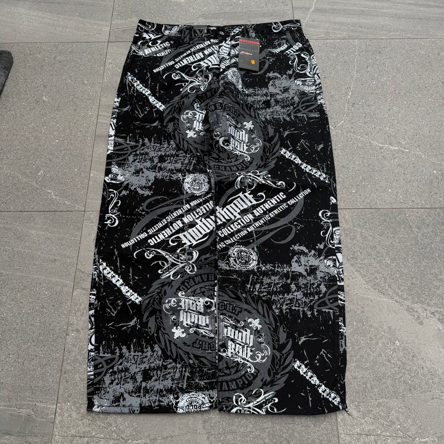 *DEADSTOCK* AOP southpoles - 40x31”