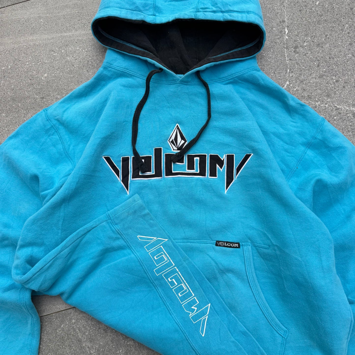 terminator spec volcom hoodie 🤖 - S