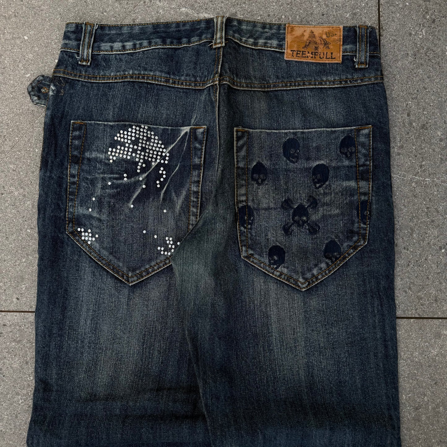 teamfull skull bootcuts - 34x29”