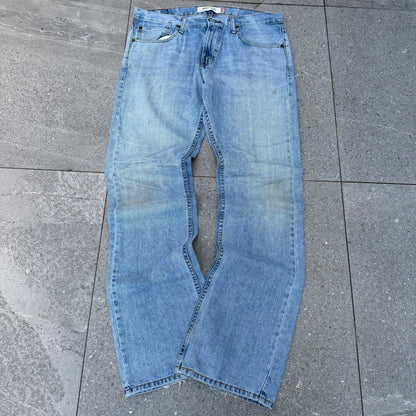 levi’s 527 lightwash stackersss - 36x34”