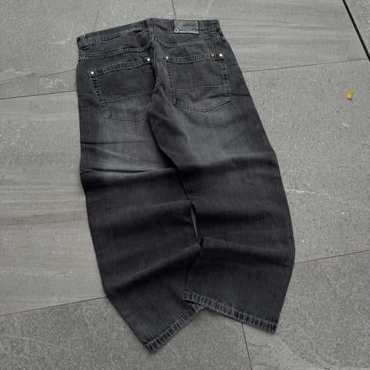 insaaaane fit, southpole faders - 38x31”