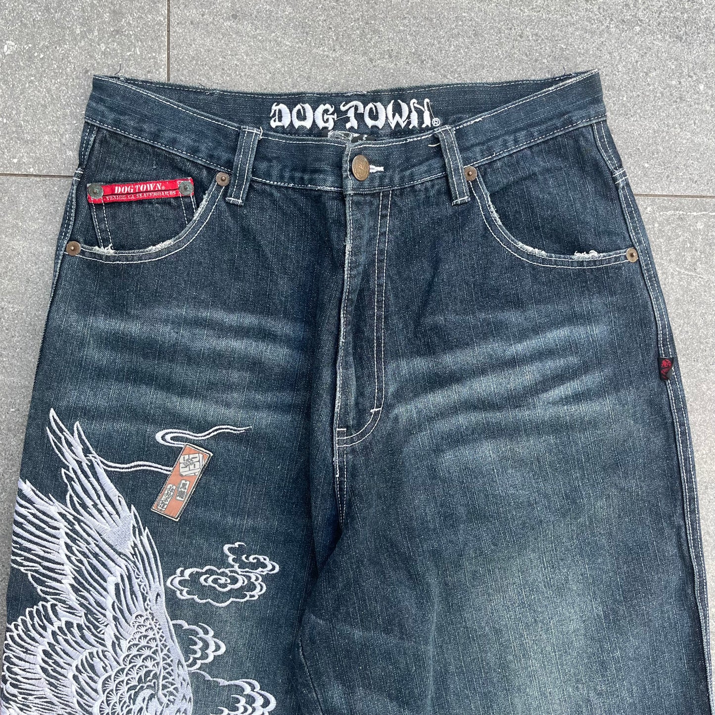 absolutely goated dogtown jorts - 34x15”