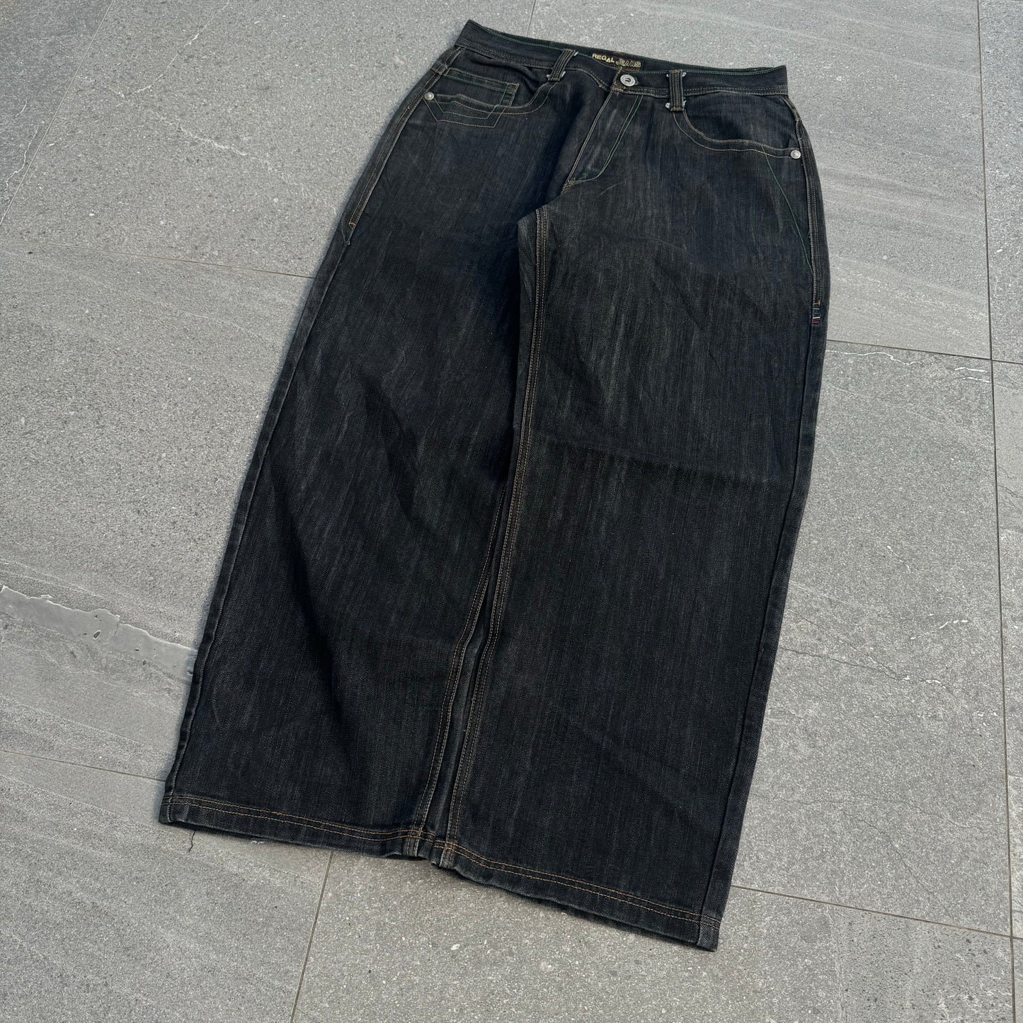 bagggy regal jeans - 34x30”