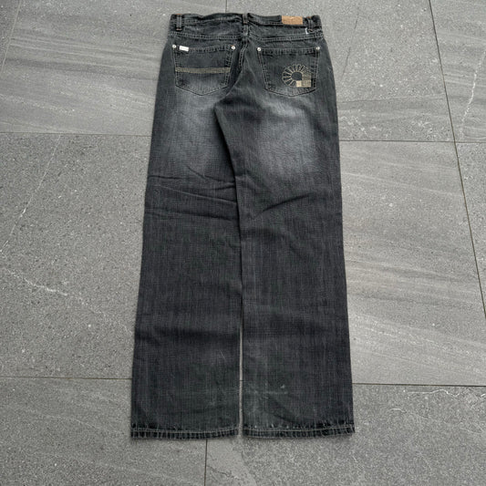akademiks jeans - 32”