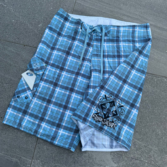 PEAKKK quiksilver boardies - 36x11.5”
