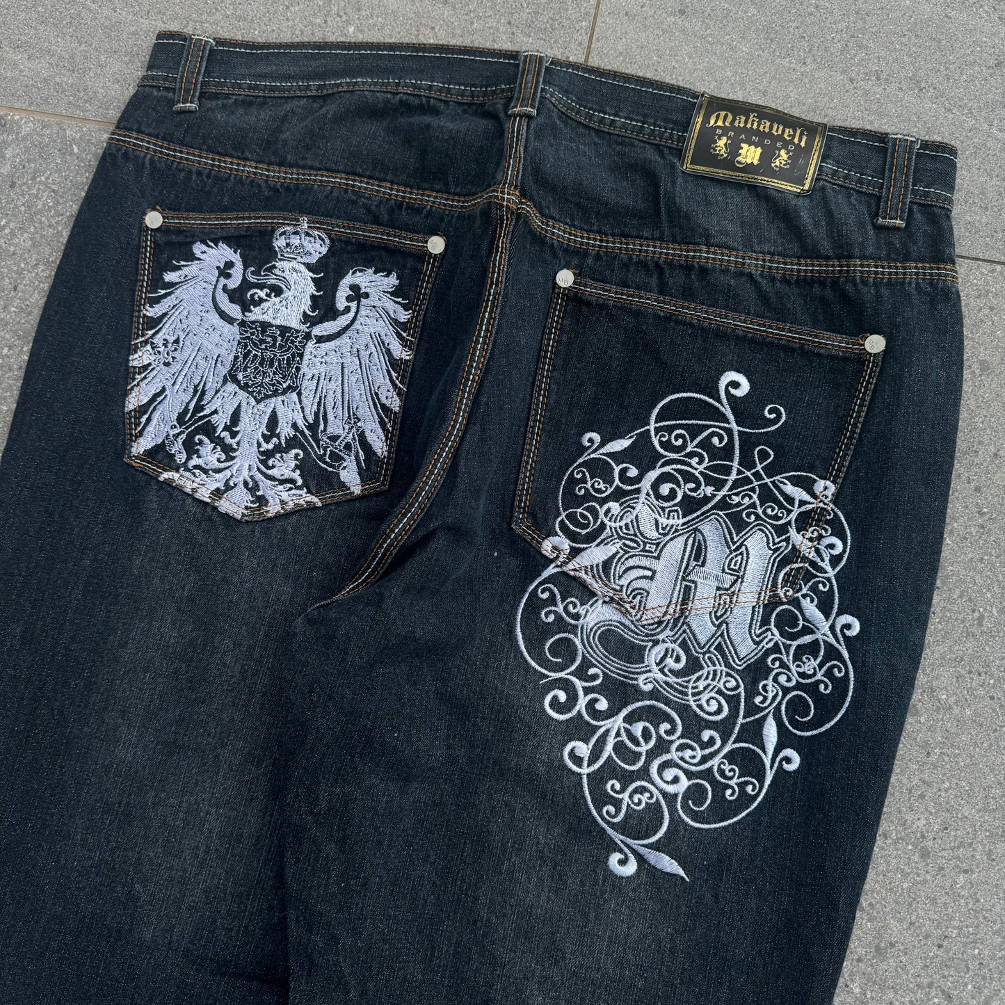 makaveli jawneeeeez 40x33”