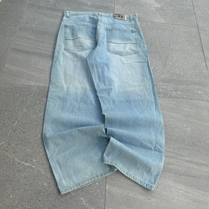 10/10 ice wash southpoles ((redtabs)) - 40x34”