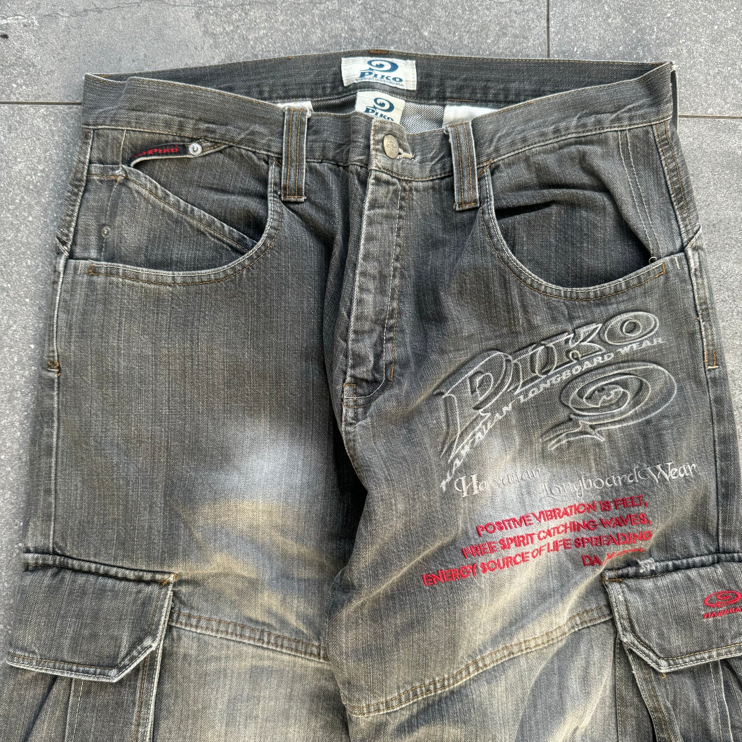 grail piko surfs - 35x31”