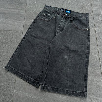 grail southpole skulls - 32”