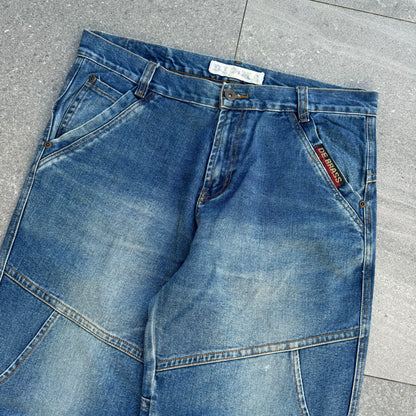 someone took a bite out the heel of these lmfao 38x32”