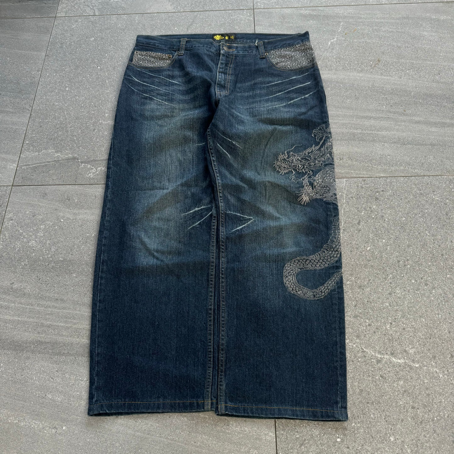 GRAILLLL gorgeous dragon side hits - 38x29”