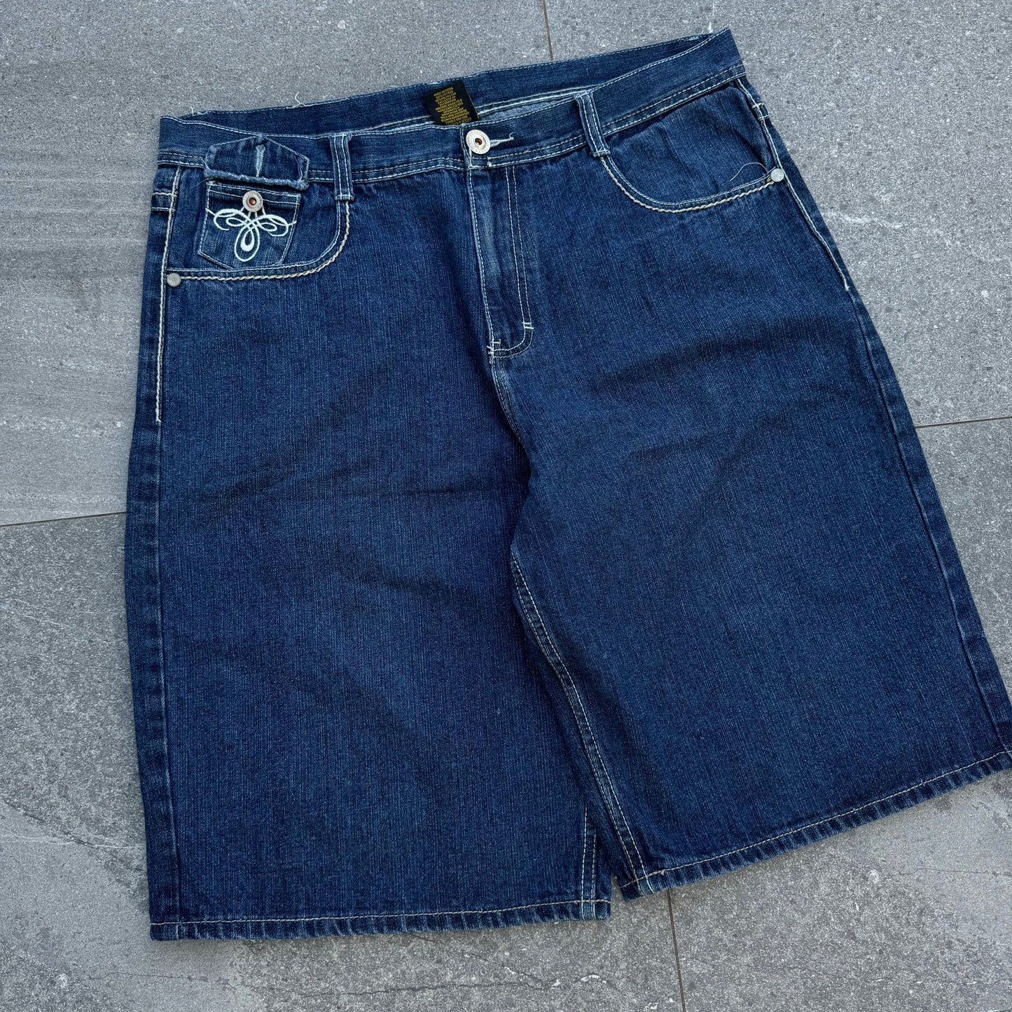 makaveli jorts - 38x13”