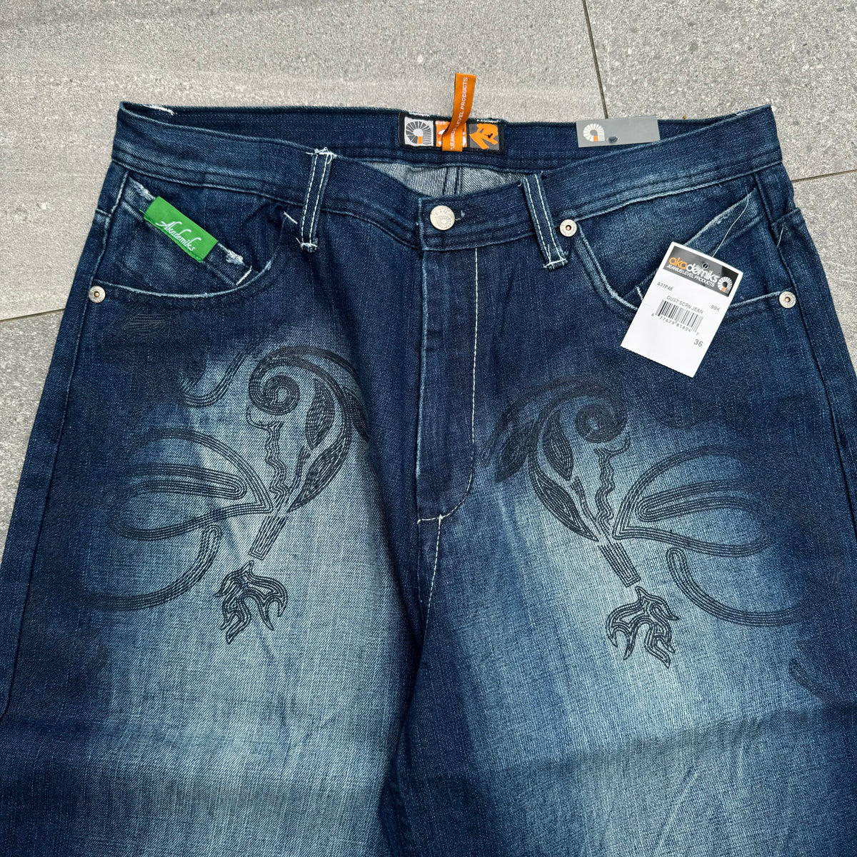 i guarantee these will be the best pair of jorts u own - 36x18”