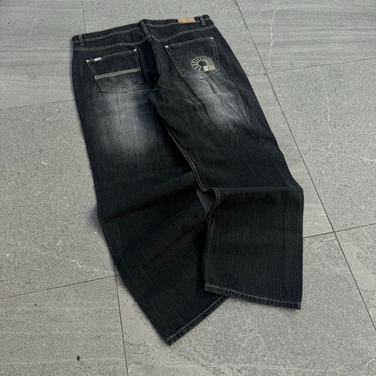 10/10 AKADEMIKS FADERS OMGEEE - 40x32”