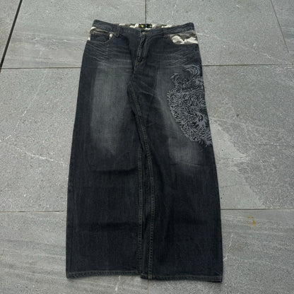 HARDDD buten multi pockets - 36x30”