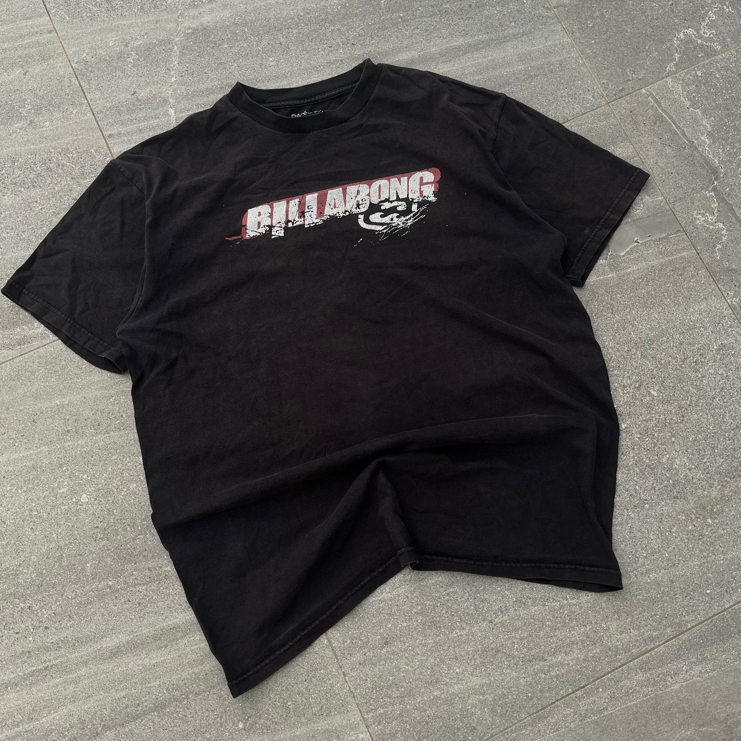 holyyyyy fuck grail billabong tee - L