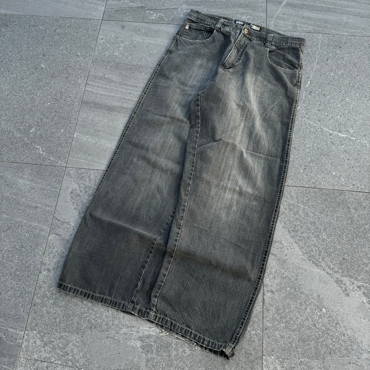 perfectttt southpole sand fades - 34x31”