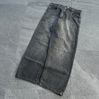 perfectttt southpole sand fades - 34x31”
