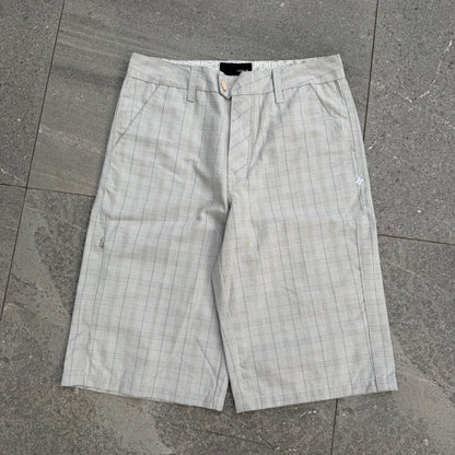 tasteful hurley plaids - 32”