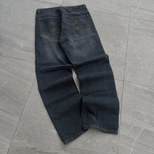 one of the best bootcut fades i’ve ever seen. 34x31”