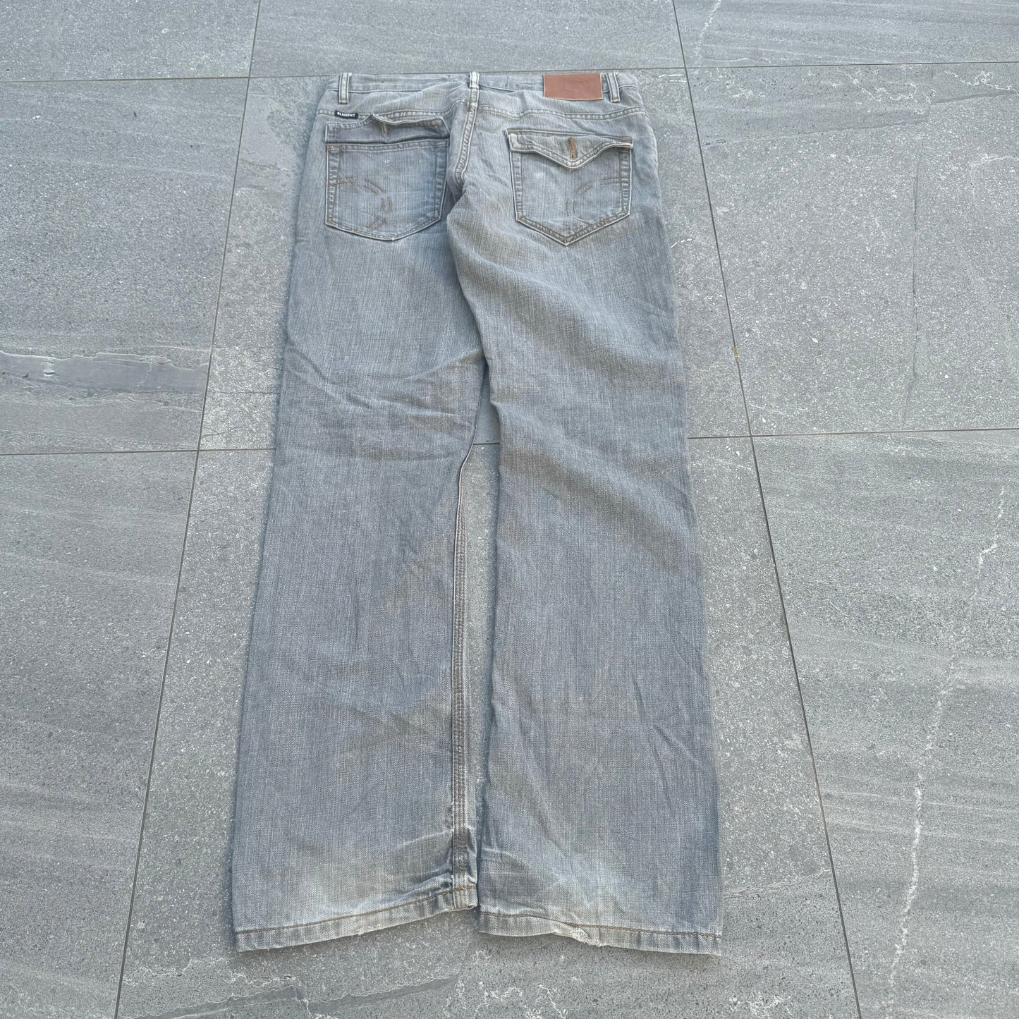element bootcuts / straightlegs- 33x32”