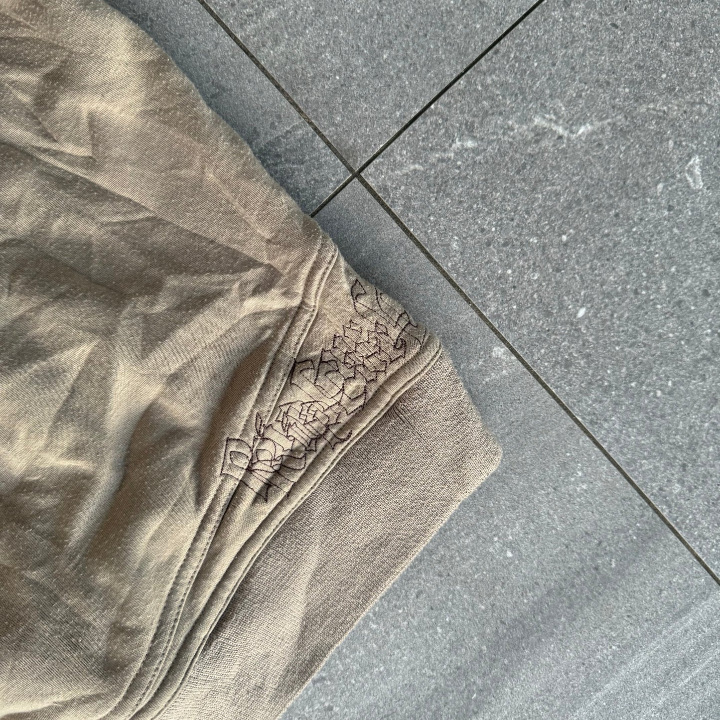 sorry this needed to be ironed but i was too lazy RIPCURL - M/L