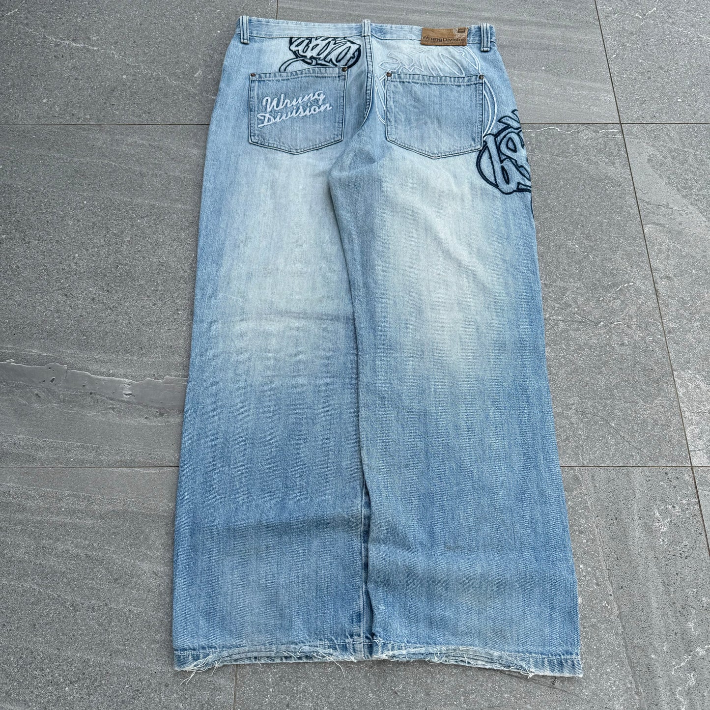 hardest wrung division jeans - 38x32”