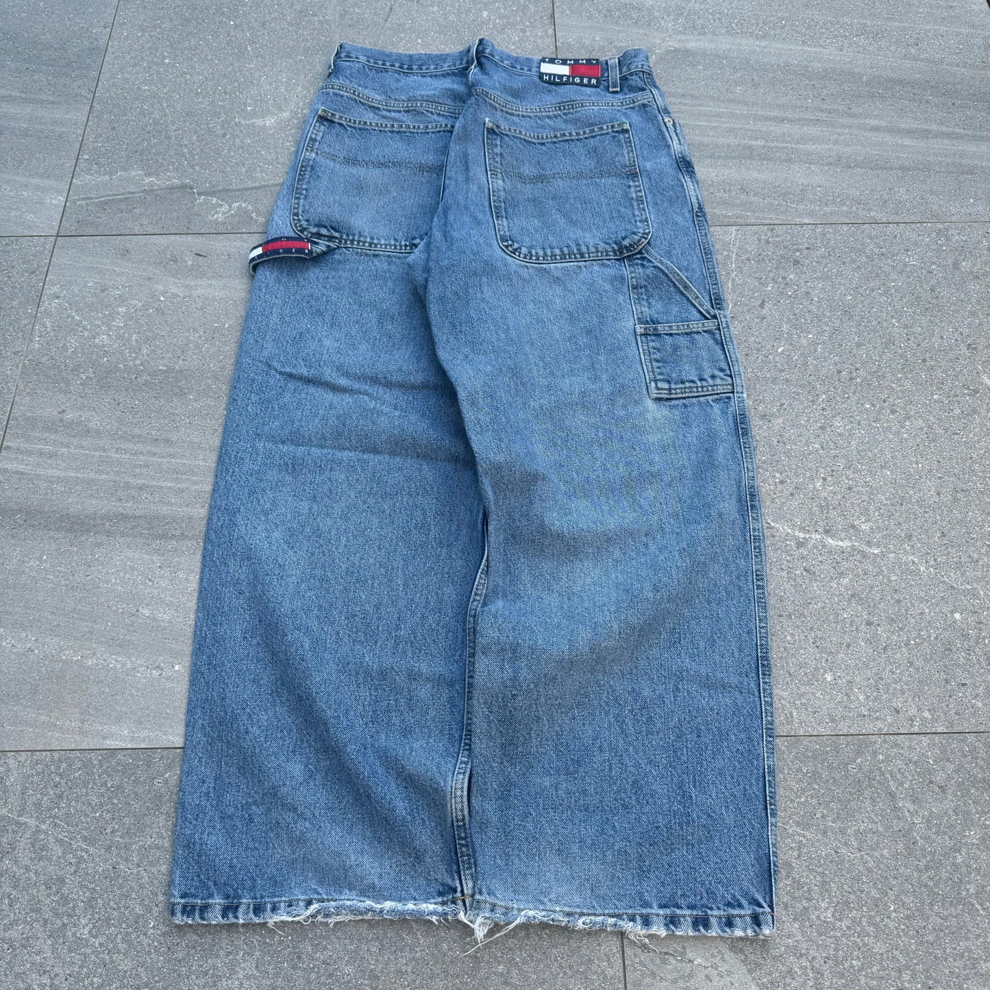 super super clean tommy jeans - 34x30”