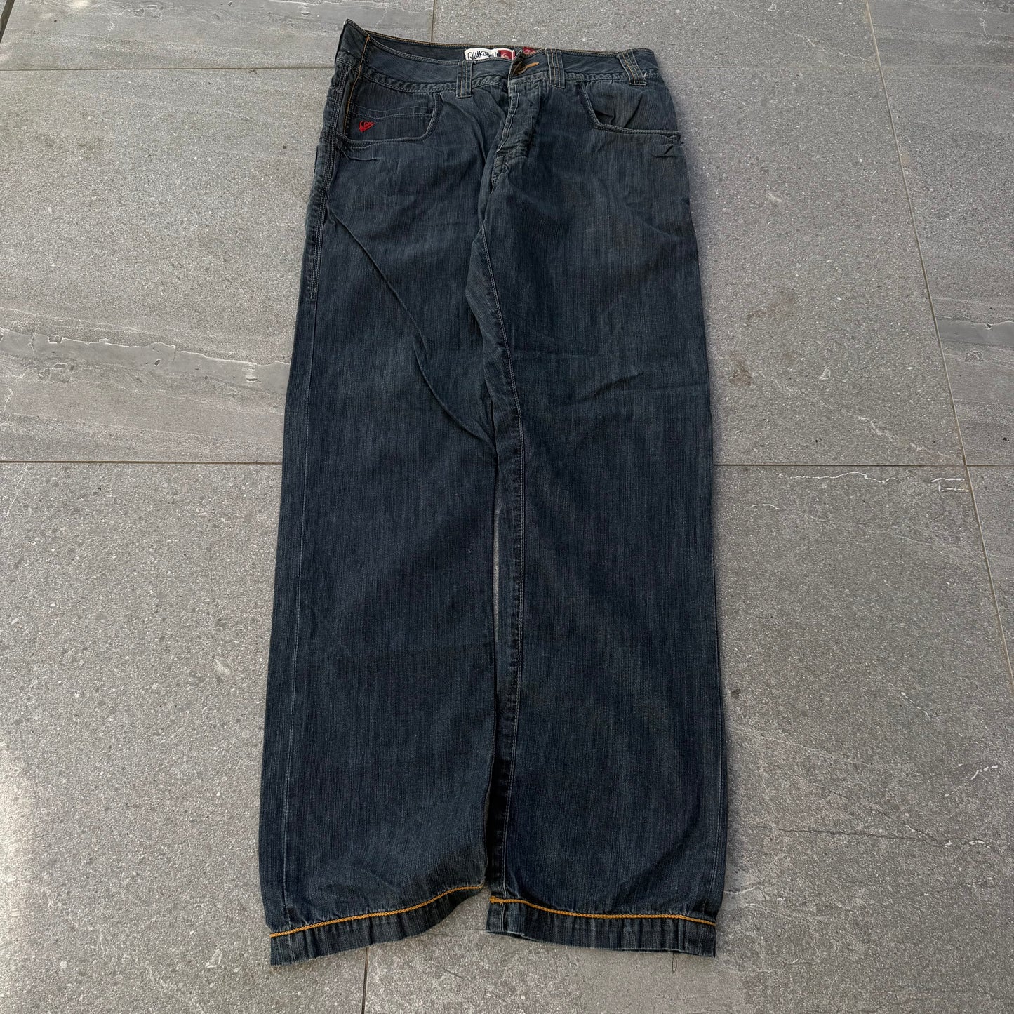 button fly quiksilver bootcuts - 34x33”