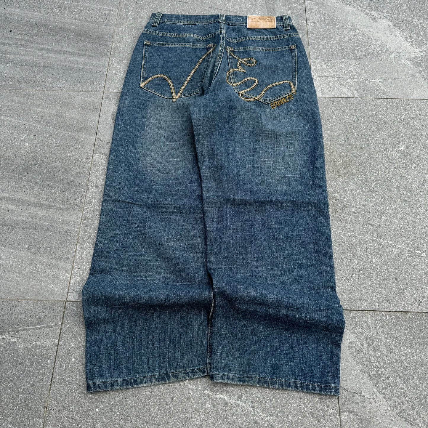 phat ecko jeans - 34x31”