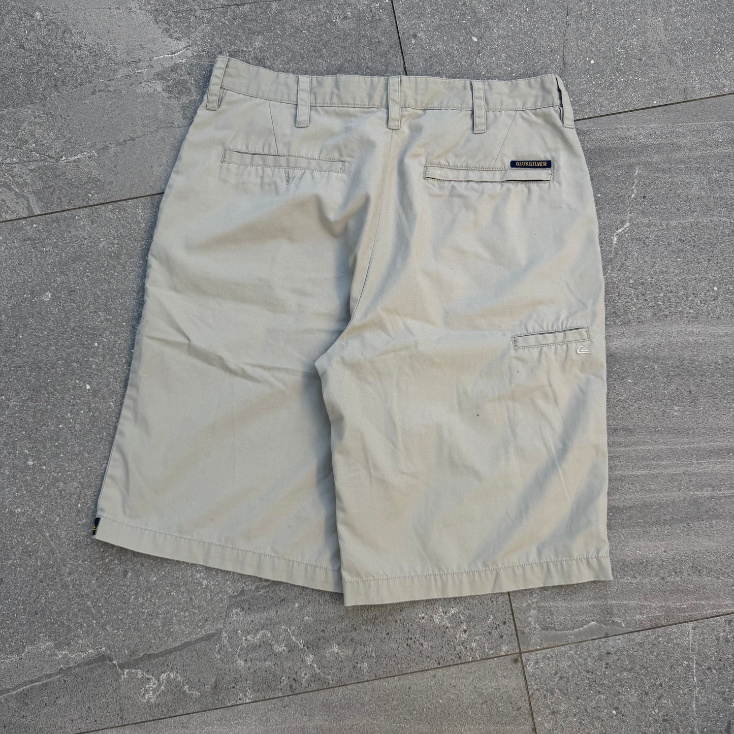 breeezy below knee quiksilver shorts - 34”