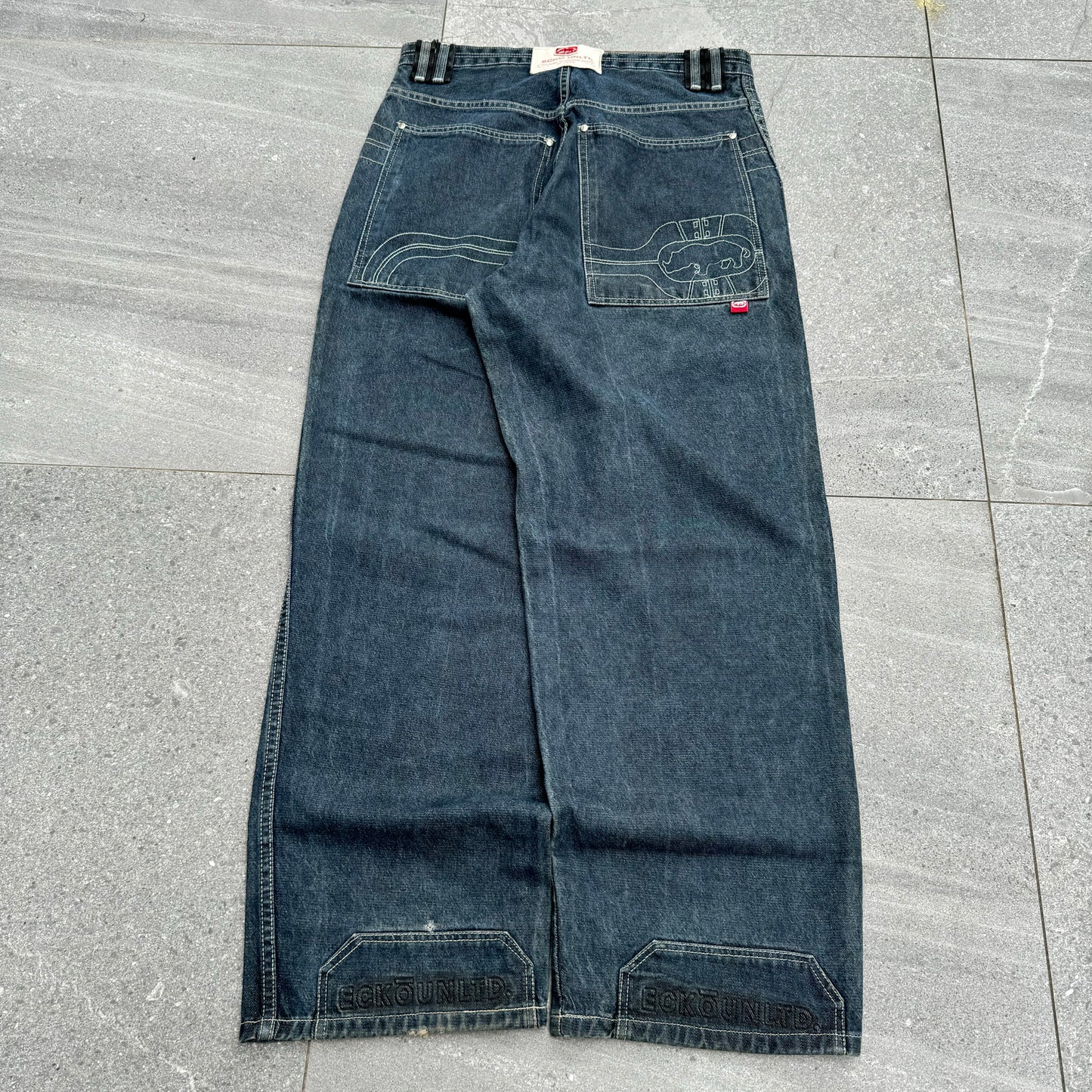ecko jeans - 32”