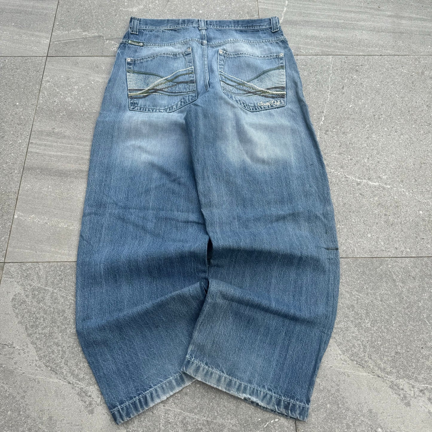 southpole plaid pockets 🥹🥹🥹 36x31”