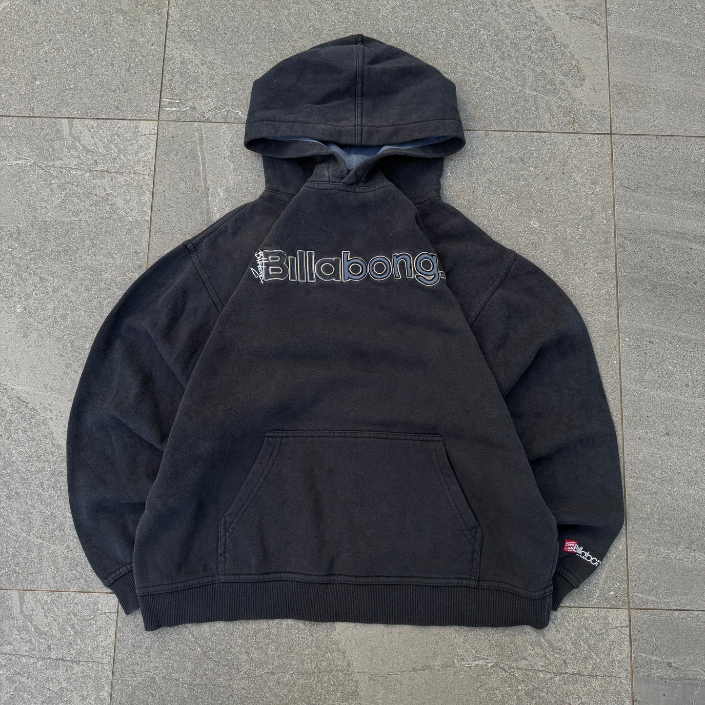 yeew classic billabong spellout - XS